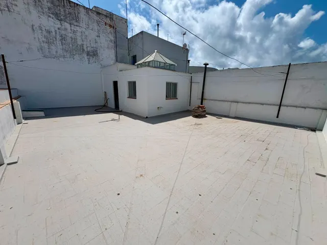 Casa 3 habitaciones 112m² en venta - Centro — 28