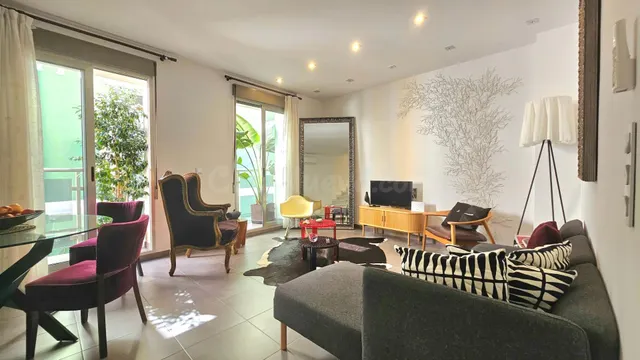 Preciosa casa reformada con garaje !!!