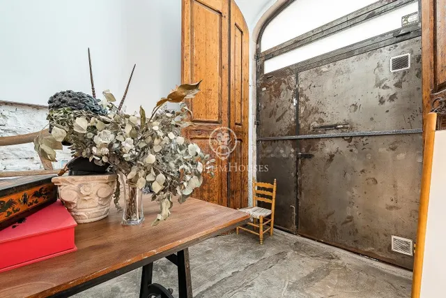 Exclusivo loft de diseño con piscina privada en Poble Sec — 3