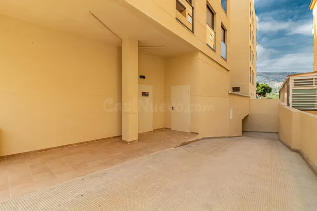 PLAZAS DE APARCAMIENTO EN EDIFICIO DE OBRA NUEVA EN OROPESA  - foto 3
