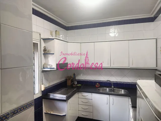 CASA EN CUEVAS BAJAS — 24