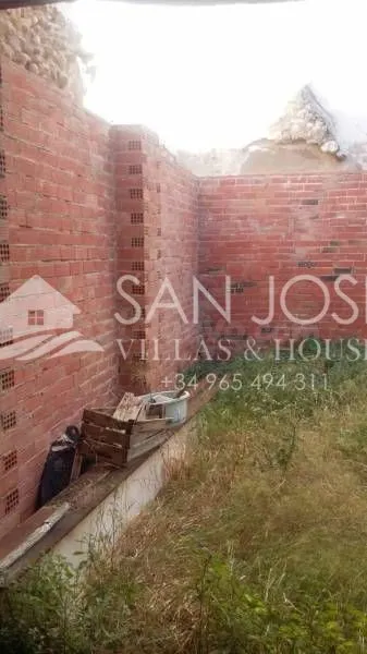 INMOBILIARIA SAN JOSE VENDE CASA SOLAR EN ASPE - foto 4