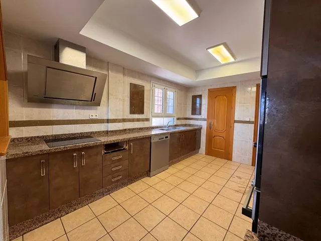 Chalet 4 habitaciones 243m² en venta - Costa Del Sol — 3