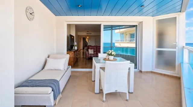Altea, primera línea: el mediterráneo no es la vista. es la pared principal!! — 2