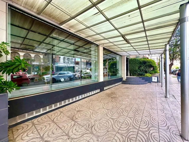 Local comercial 200m² en alquiler - Central norte - foto 4