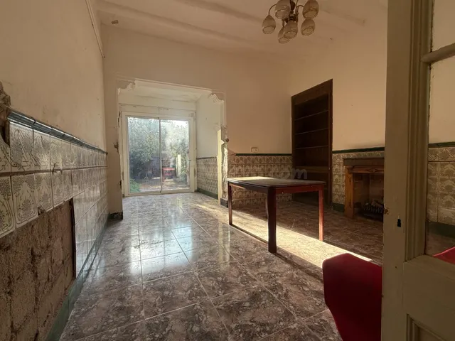 CASA EN EL CENTRO DE SABADELL PARA REFORMAR - foto 4