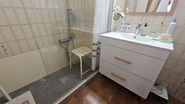 ÁTICO A LA VENTA EN EL CENTRO DE PINEDA DE MAR Y PISCINA COMUNITARIA — 34
