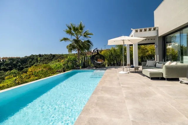 Chalet 4 habitaciones 383m² en venta - Costa Del Sol — 2