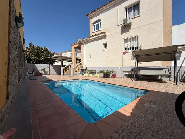 Exclusivo pareado en Pinar de Garaíta de cinco habitaciones — 8