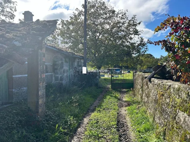 Casa de piedra para reformar con vistas espectaculares – a s