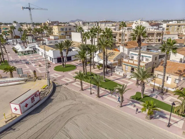 Villa 5 habitaciones 256m² en venta - LA PUNTICA — 46