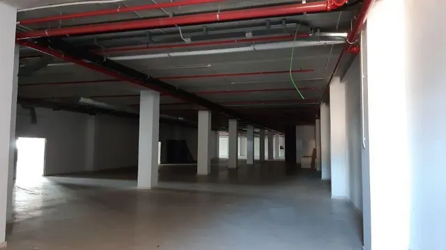 NAVE EN VENTA EN EL PTL VALLADARES (VIGO) — 30