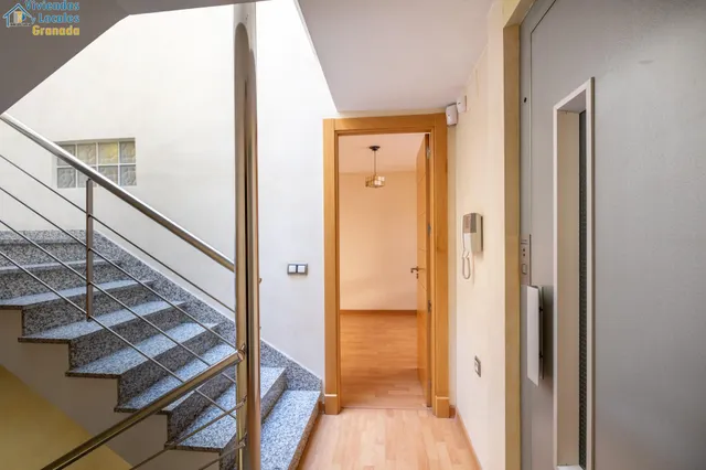 Casa exclusiva junto a Acera del Darro. Pleno centro de Granada. Seminueva y con ascensor propio — 31