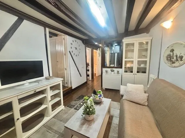 Encantador Apartamento Reformado en el Corazón de Toledo - foto 5