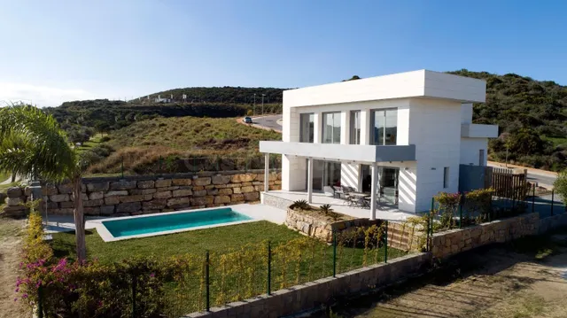 Villa de diseño contemporáneo a solo 4 minutos de Fuengirola - foto 4