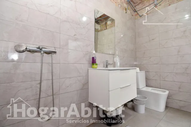 Planta baja acogedora y semireformada con patio — 29