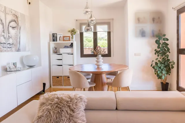 Chalet con Vistas al Mar  y la Montaña – Ubicación Privilegiada — 3