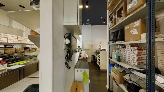Excelente oportunidad de traspaso en una de las zonas gastronómicas más consolidadas de Palma. SANTA CATALINA — 14