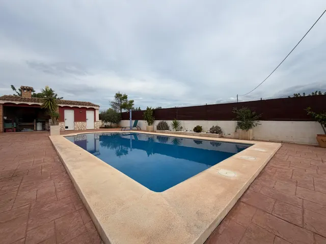 PRECIOSO CHALET EN MARINES — 29