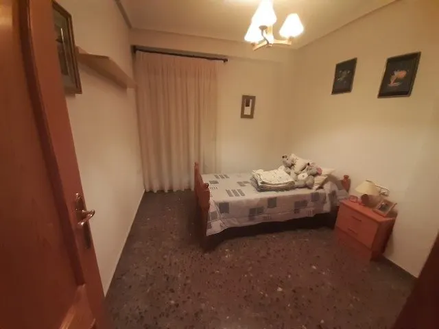 Casa vallada en la ciudad — 49