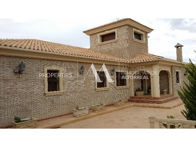 CHALET INDEPENDIENTE EN LOS VALIENTES - foto 3