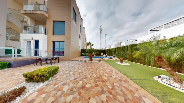 Precioso Bungalow a un paso de Zenia Boulevard — 31