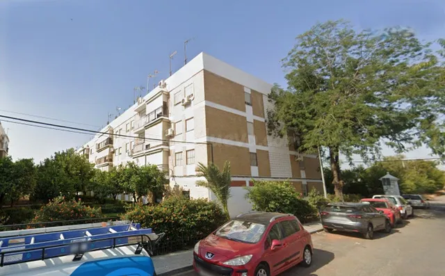Venta de piso en  bellavista - Sevilla — 2