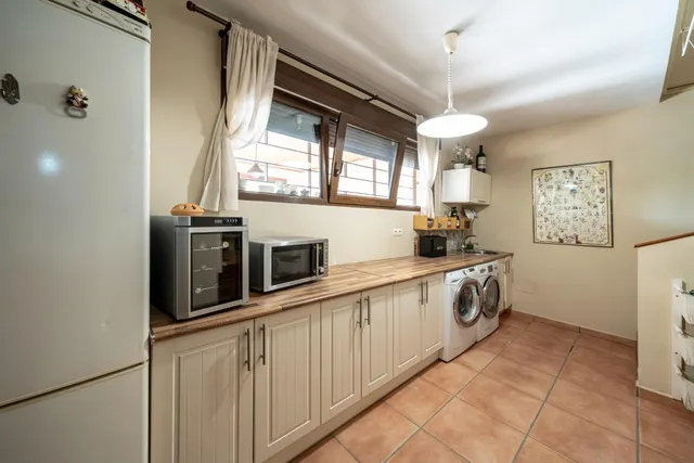 Chalet unifamiliar independiente de 320 m2 parcela de 992 con piscina y certificación A — 49