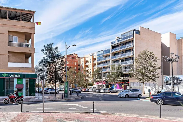Alquiler de temporada en Roquetas de Mar. - foto 2
