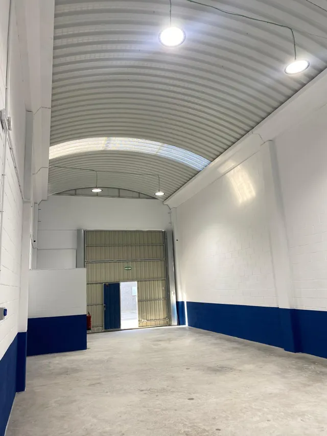 MINI-NAVES EMPRESARIUM. NAVE 11 CALLE AJEDREA 13 — 10