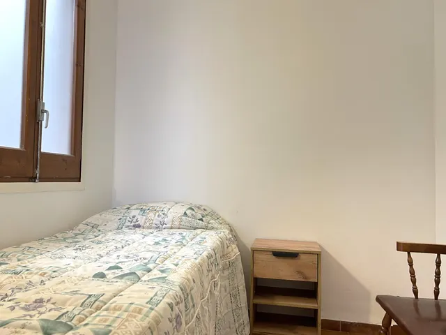 Piso con encanto y gran potencial en el centro de Sant Pere Pescador — 25