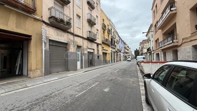 Piso 3 plantas en Igualada: inversión con potencial - foto 3