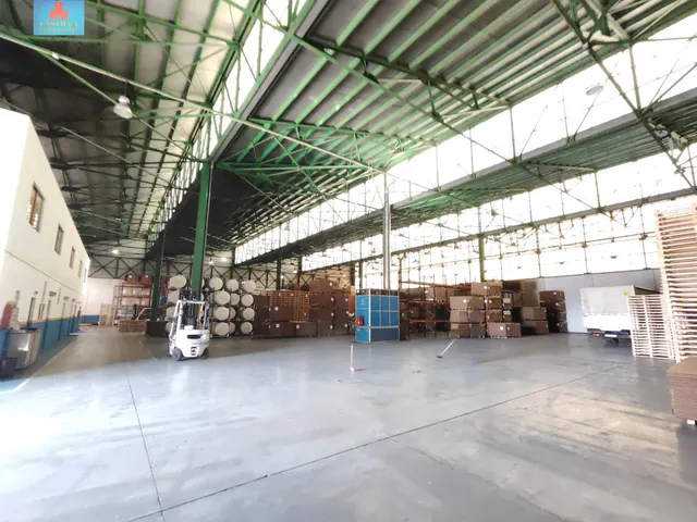 ÚNICA Y OPORTUNIDAD ESPECTACULAR NAVE EN POLÍGONO ÁVILA — 8