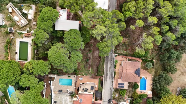 Terreno urbano en Roca Grossa – 691 m2 con vistas y posibili - foto 2