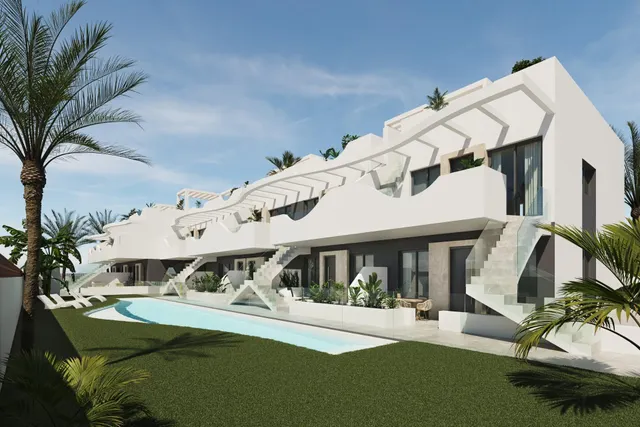 Bungalow de planta baja de 3 dormitorios a la venta en Pilar de la Horadada — 5