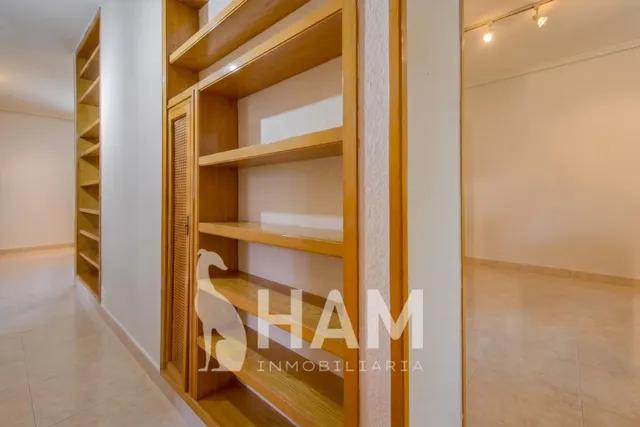Casa en una planta con pabellón de invitados, piscina y garaje – Parcela 1.180 m2 — 31
