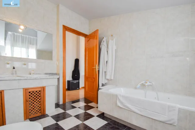 FANTASTICO CHALET — 26