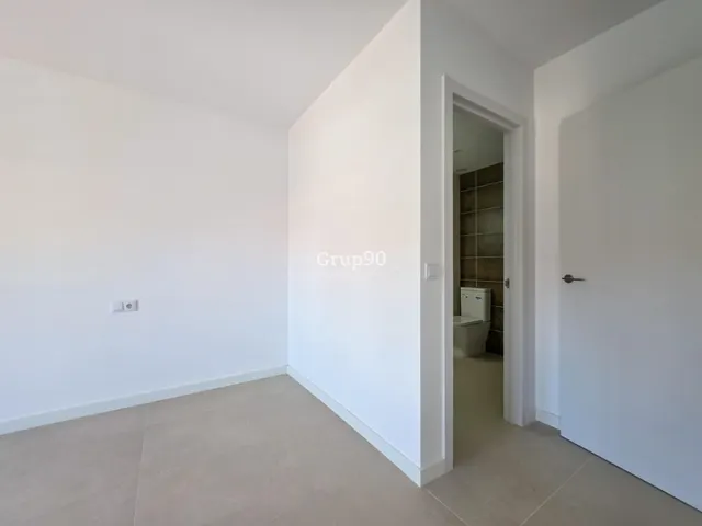 ¡a estrenar! espectacular casa adosada con gran jardín a 20 min de Lleida — 33