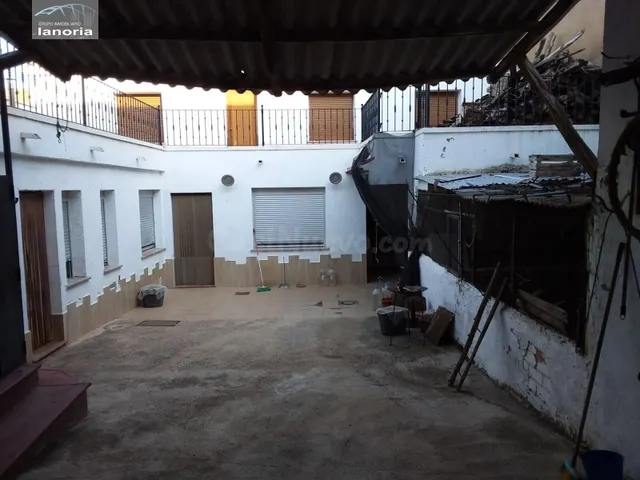 Grupo la Noria Vende Casa de 4 Dormitorios, 2 baños y Amplio - foto 2