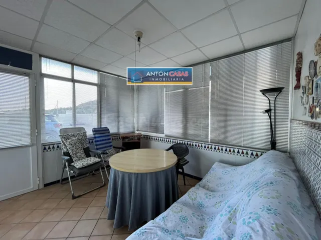 CHALET CON PISCINA, JARDÍN Y 11.900 M2 DE PARCELA EN MONFORT - foto 5