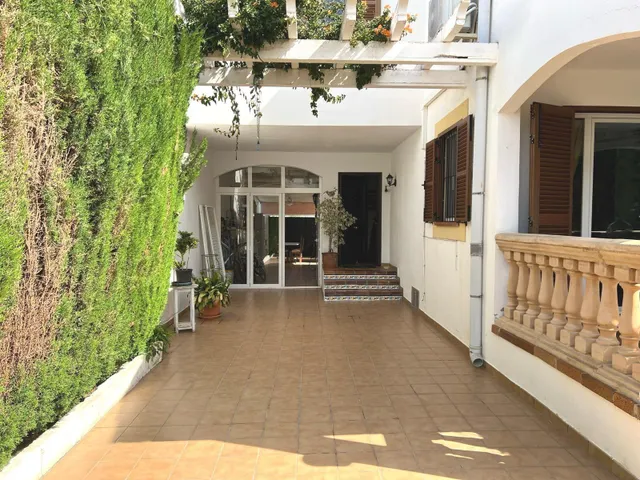 ADOSADO DE 3 habitaciones CON PARKING Y GRAN PISCINA COMUNITARIA CON JARDINES. — 31