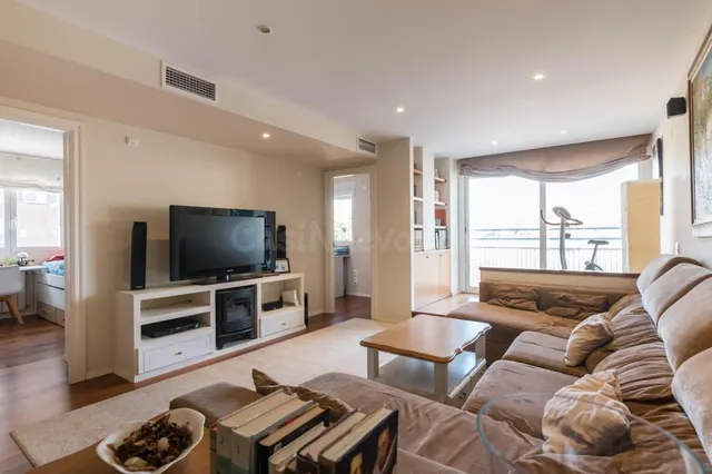 Amplia y Elegante Vivienda con Excelentes Acabados — 4