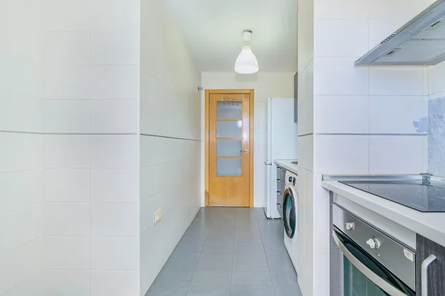 PISO DE 2 DORMITORIOS y 2 BAÑO, CON GARAJE Y TRASTERO — 17