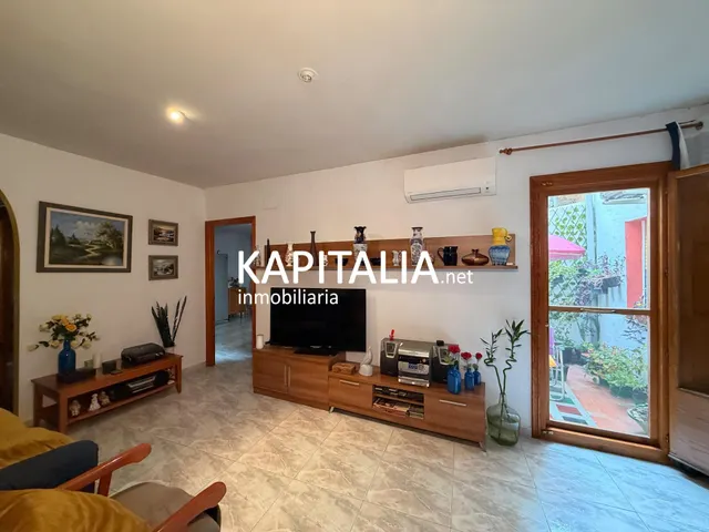 Casa de pueblo con jardin privado en Benialfaqui — 16