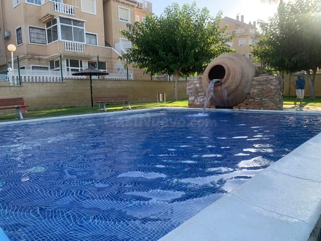 Vistas al mar desde el solarium de este luminoso bungalow en Pueblo Marino — 2