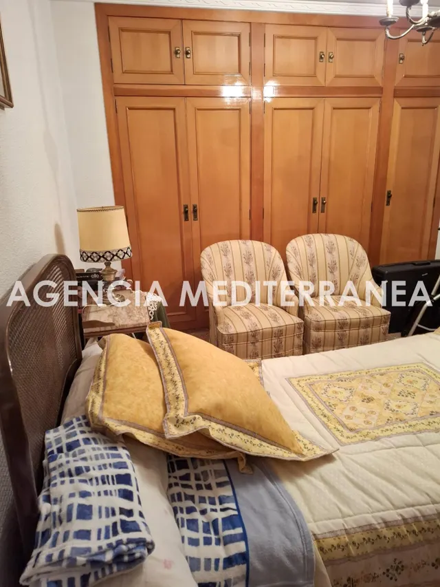 Piso 8 habitaciones 291m² en venta - Oliva pueblo — 31