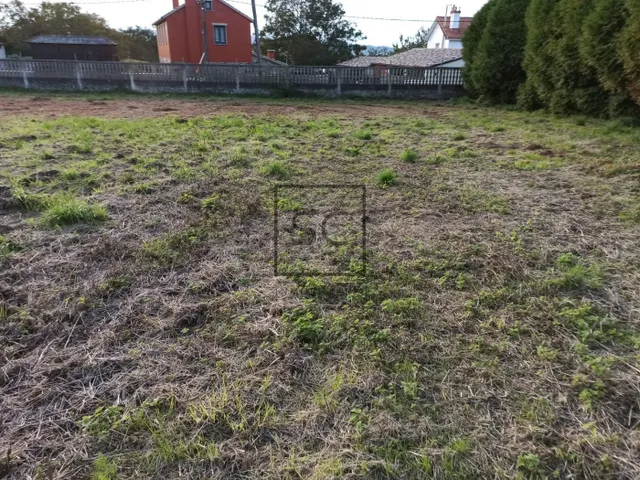 FINCA EDIFICABLE EN SEQUEIROS, VALDOVIÑO