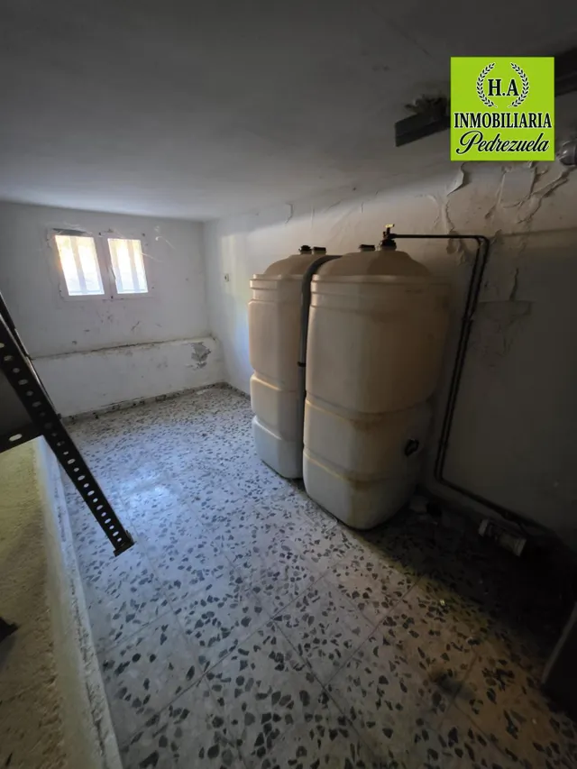 Encantadora Parcela de Oportunidad con Piscina Privada — 34