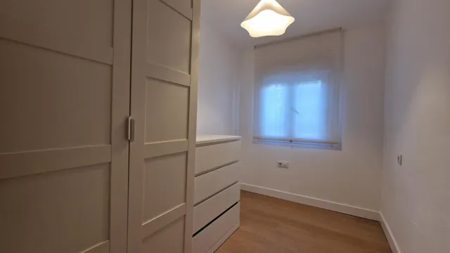 Vivienda de 3 Dormitorios en alquiler en régimen de VIVIENDA HABITUAL en Carlos Haya — 6