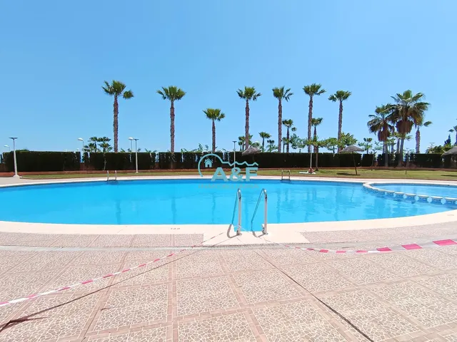 AYF INMOBILIARIA VENDE APARTAMENTO PRIMERA LINEA — 10